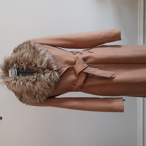 Faux fur guess jacket - Picture 7 of 9